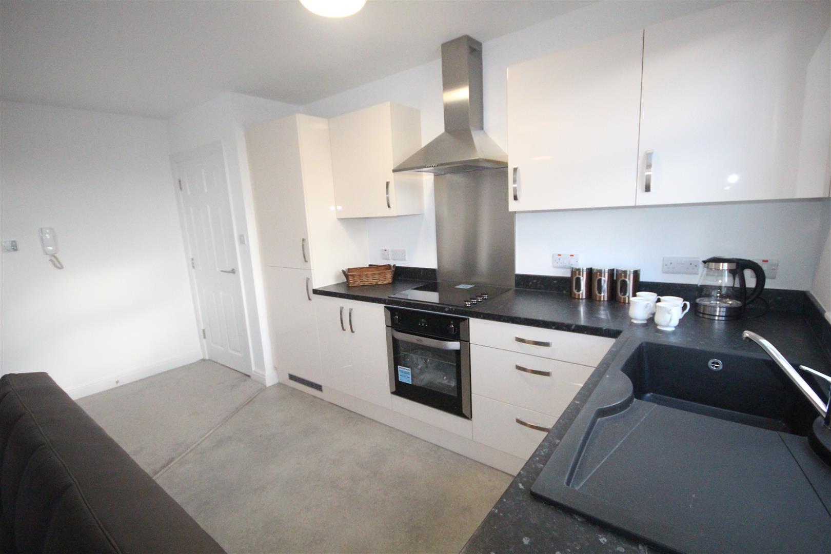 1 bedroom flat To Let in Earby - IMG_5777.jpg
